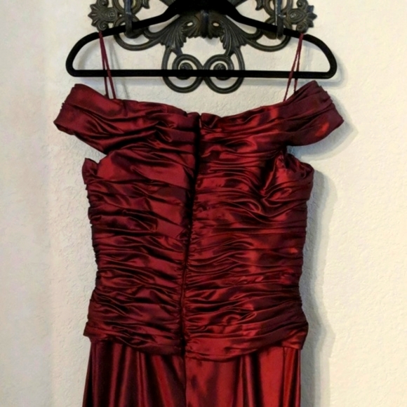 JS Formal Gown - Picture 2 of 6